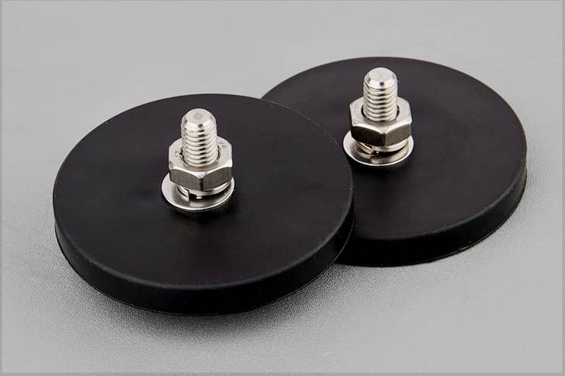 D66mm Rubber Coated Neodymium Magnet , With M8*15mm Male thread , anti-scratch and good corrosion resistant